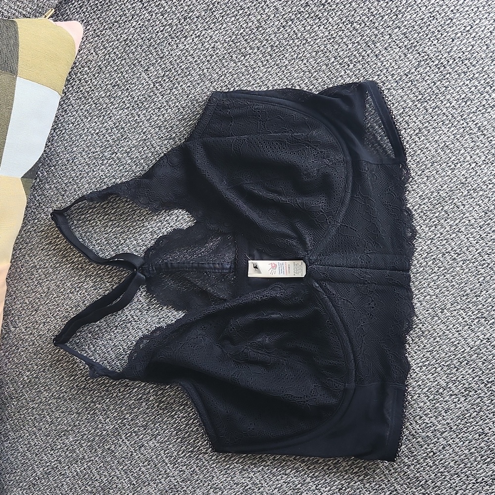 Front Close Lace Plunge Bra